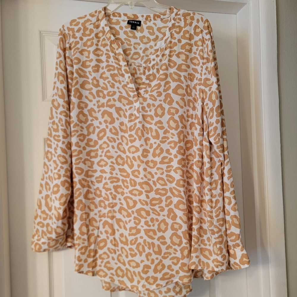 Torrid White Leopard Georgette Top